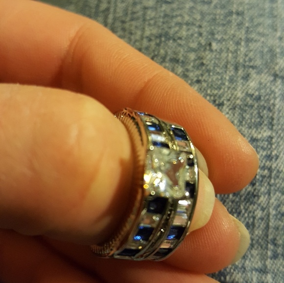 925 Sterling silver sapphire engagement ring - Picture 3 of 3